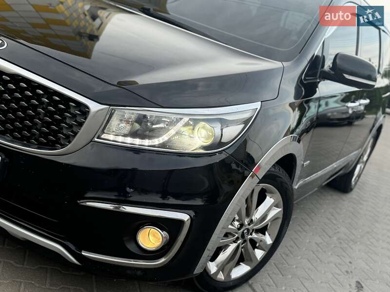 Минивэн Kia Carnival 2014 в Житомире