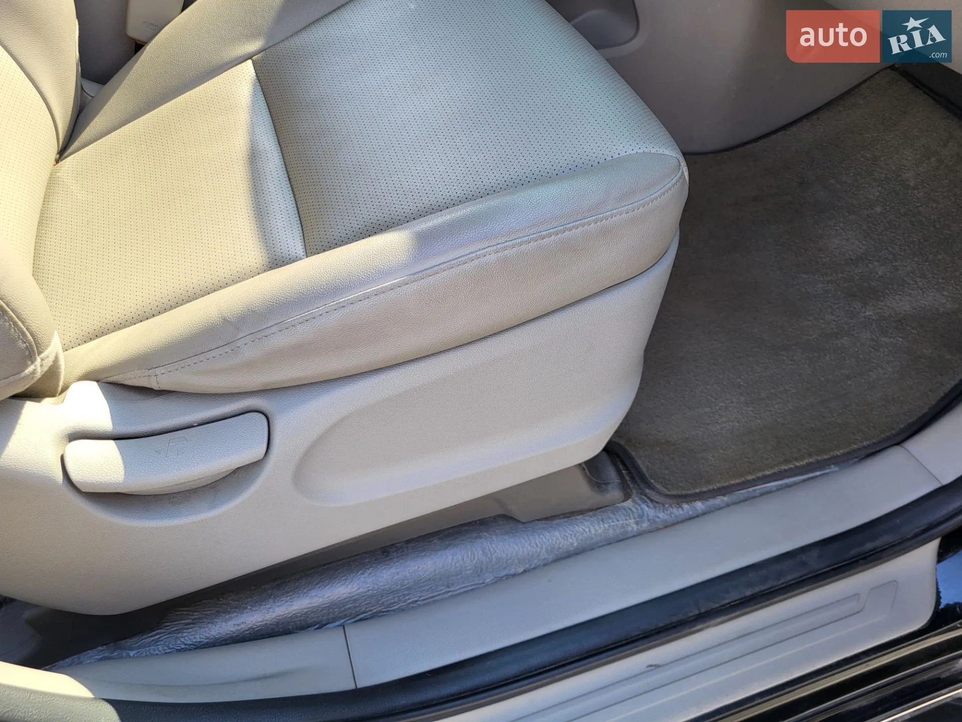 2018 Kia Carnival - мініатюра 48