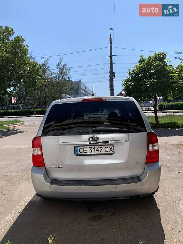 Минивэн Kia Carnival 2006 в Черновцах