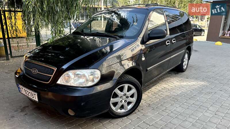 Минивэн Kia Carnival 2004 в Ивано-Франковске фото 7 Минивэн Kia Carnival 2004 в Ивано-Франковске