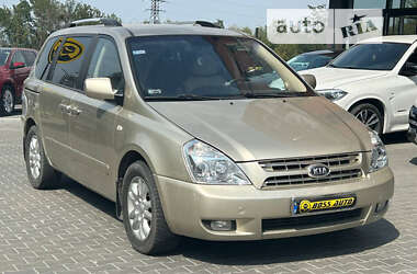 Мінівен Kia Carnival 2008 в Чернівцях