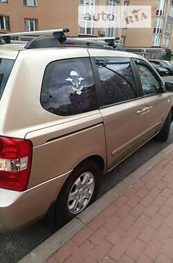 Мінівен Kia Carnival 2008 в Києві