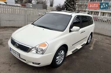 Мінівен Kia Carnival 2011 в Харкові