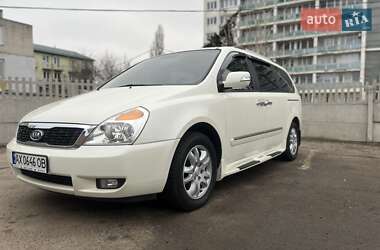 Мінівен Kia Carnival 2011 в Харкові