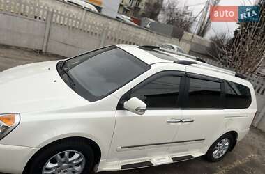 Мінівен Kia Carnival 2011 в Харкові