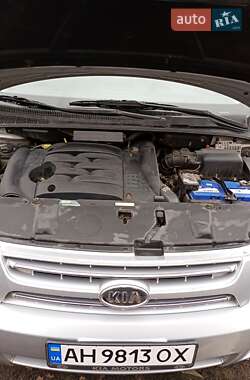 Минивэн Kia Carnival 2008 в 