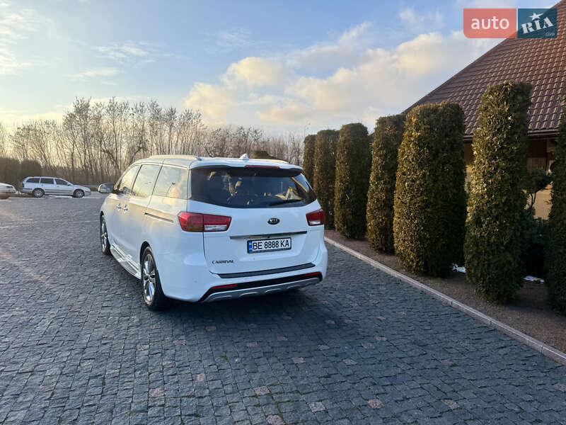 Минивэн Kia Carnival 2017 в Житомире фото 7 Минивэн Kia Carnival 2017 в Житомире