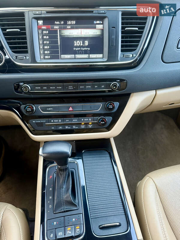 Минивэн Kia Carnival 2017 в Житомире фото 19 Минивэн Kia Carnival 2017 в Житомире