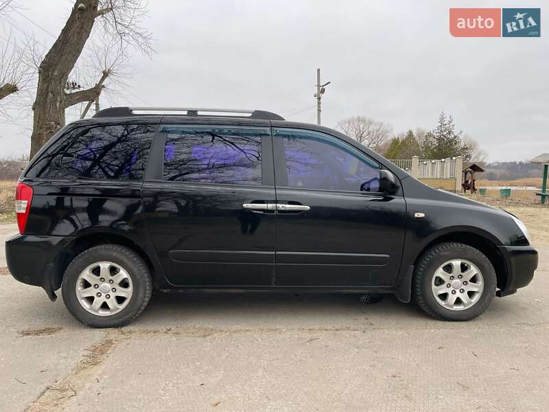 Минивэн Kia Carnival 2008 в Балаклее