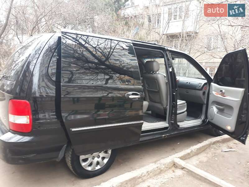 Минивэн Kia Carnival 2006 в Одессе