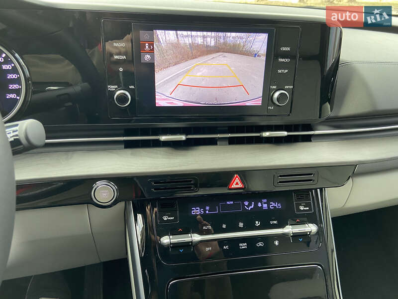 Минивэн Kia Carnival 2023 в Киеве