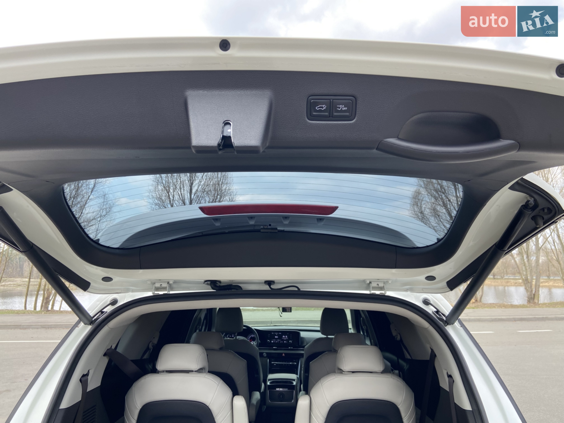 2023 Kia Carnival - мініатюра 27