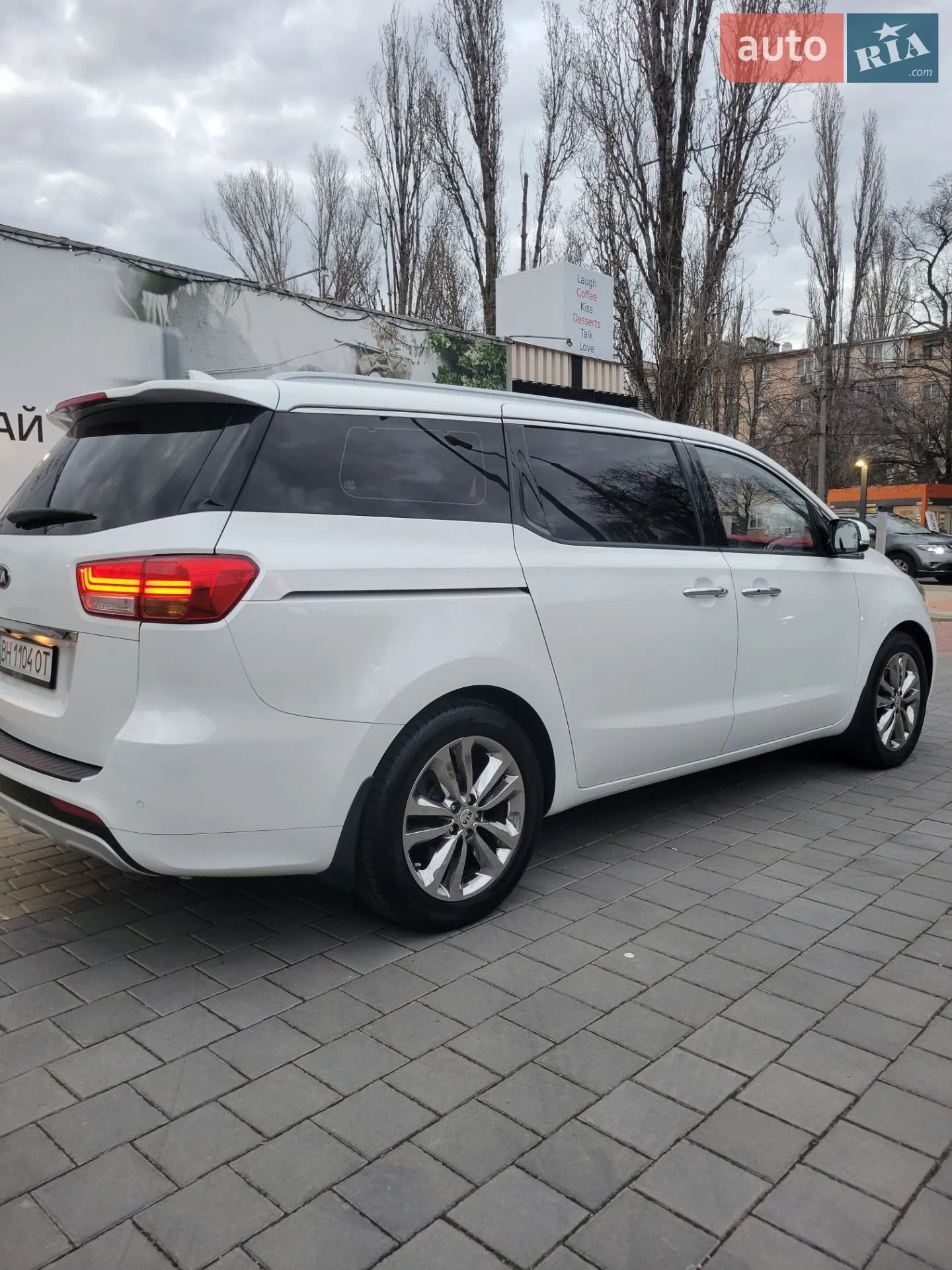 2017 Kia Carnival - мініатюра 4
