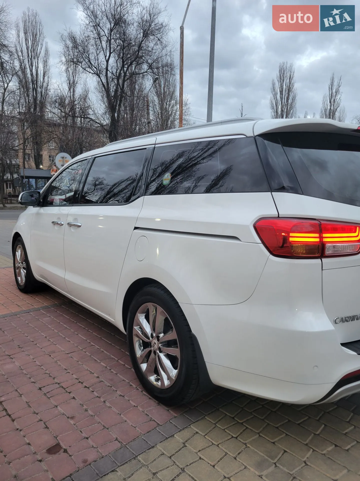2017 Kia Carnival - мініатюра 6