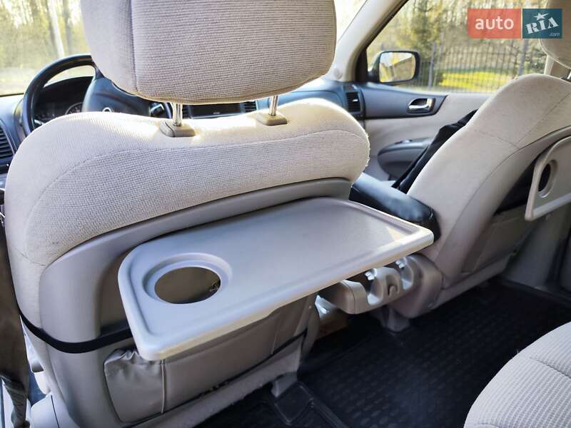Мінівен Kia Carnival 2007 в Києві