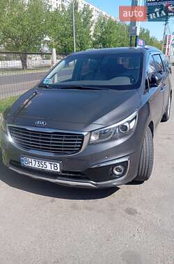 Минивэн Kia Carnival 2018 в 