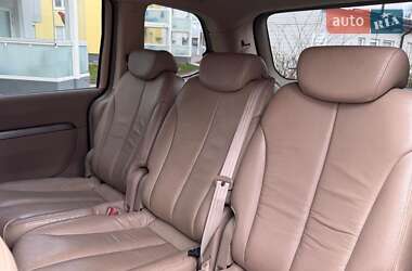 Минивэн Kia Carnival 2007 в 