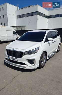 Минивэн Kia Carnival 2019 в Киеве