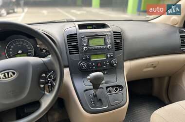 Мінівен Kia Carnival 2008 в 