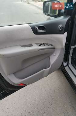 Мінівен Kia Carnival 2008 в 