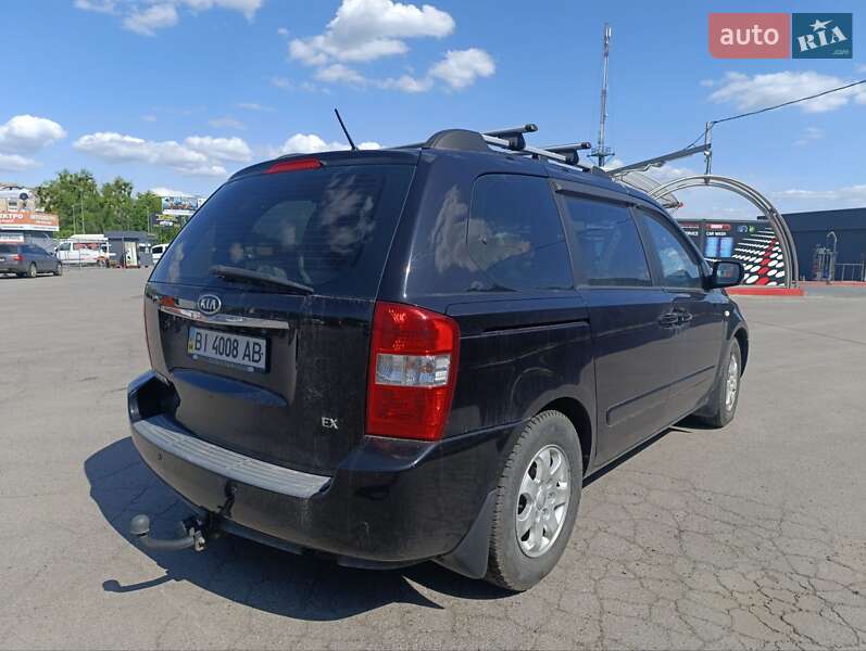 Минивэн Kia Carnival 2007 в Полтаве