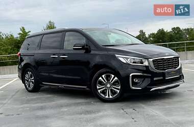 Минивэн Kia Carnival 2020 в Киеве