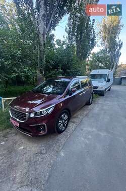 Мінівен Kia Carnival 2019 в Одесі