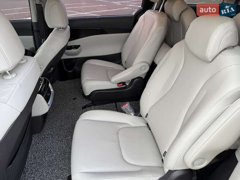 Минивэн Kia Carnival 2020 в Одессе