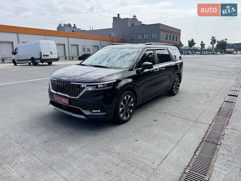 Минивэн Kia Carnival 2022 в Киеве