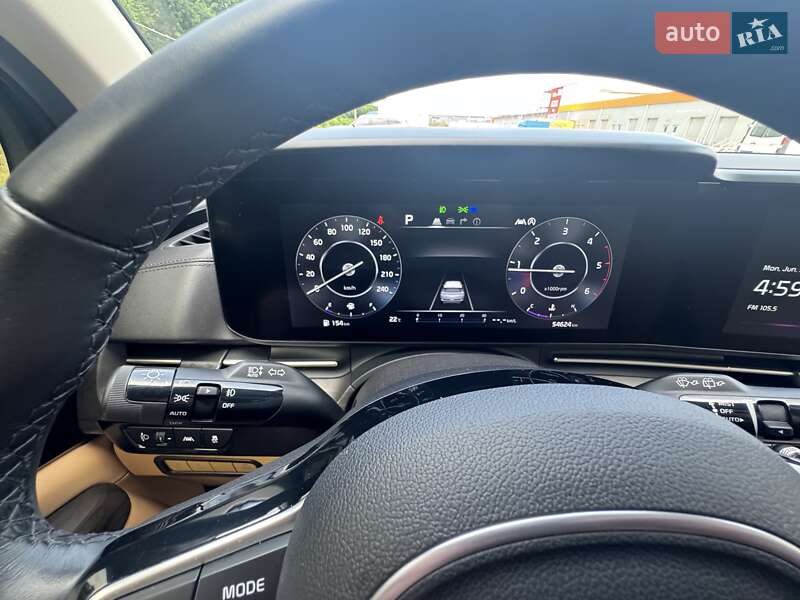 Минивэн Kia Carnival 2022 в Киеве