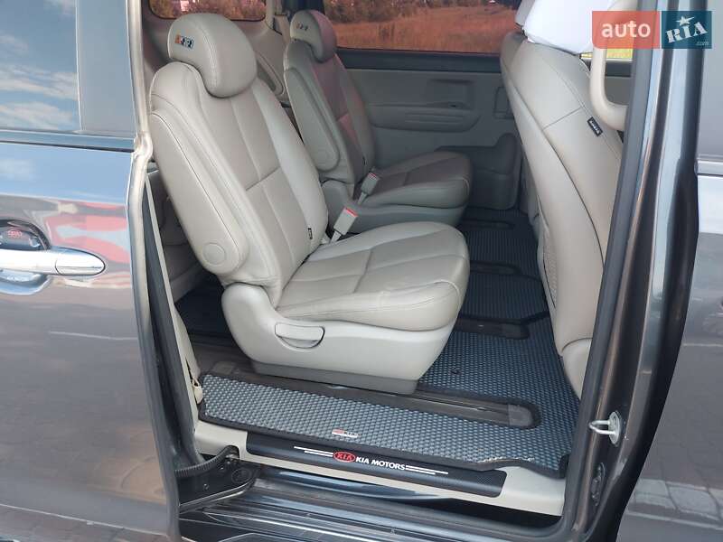 Минивэн Kia Carnival 2015 в Днепре фото 4 Минивэн Kia Carnival 2015 в Днепре