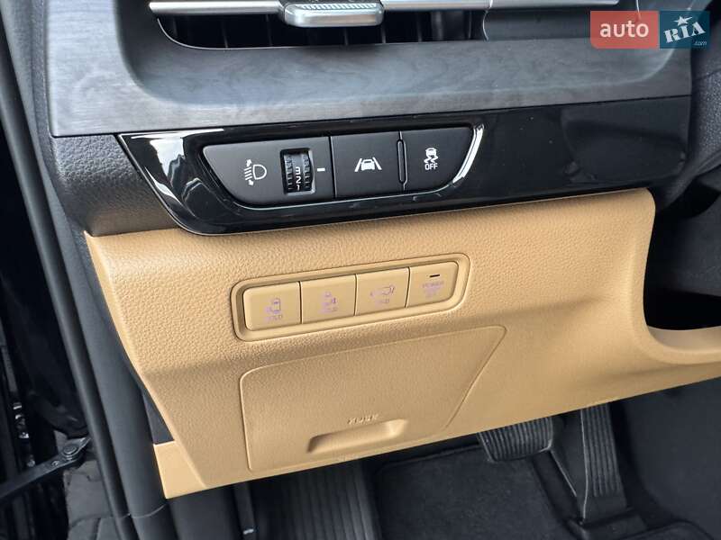 Минивэн Kia Carnival 2023 в Киеве фото 23 Минивэн Kia Carnival 2023 в Киеве