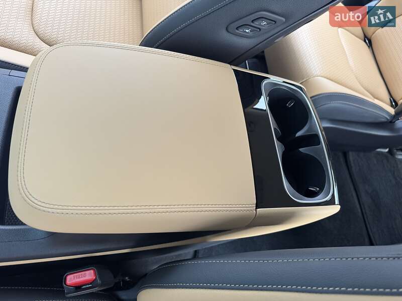 Минивэн Kia Carnival 2023 в Киеве фото 31 Минивэн Kia Carnival 2023 в Киеве