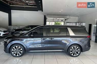 Минивэн Kia Carnival 2023 в 