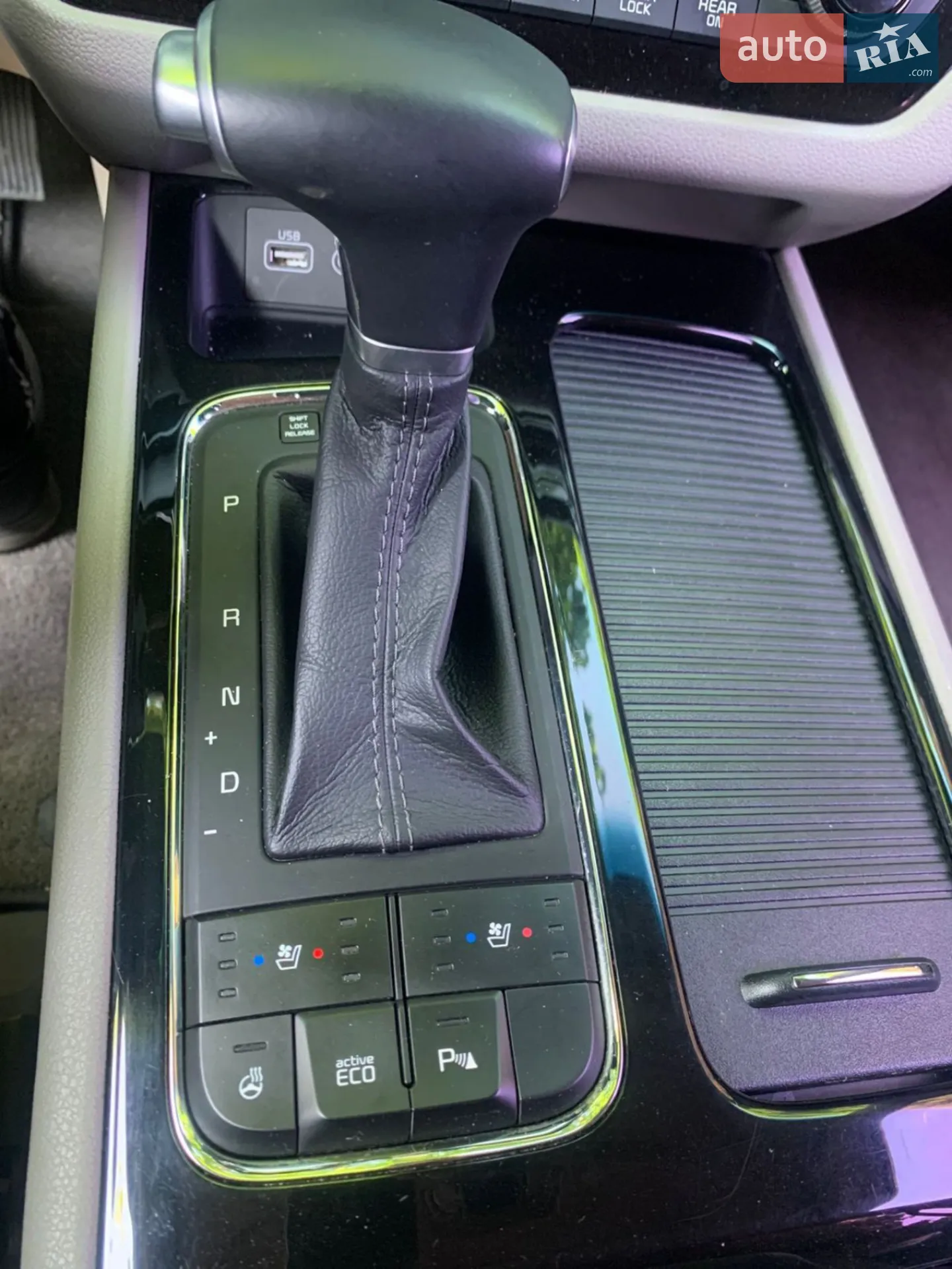 2017 Kia Carnival - мініатюра 20