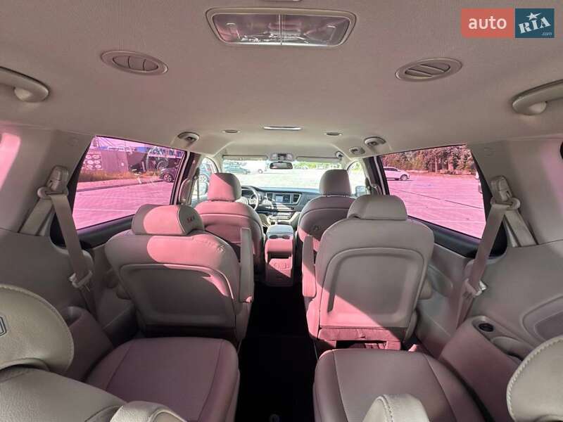 Минивэн Kia Carnival 2019 в Киеве фото 23 Минивэн Kia Carnival 2019 в Киеве