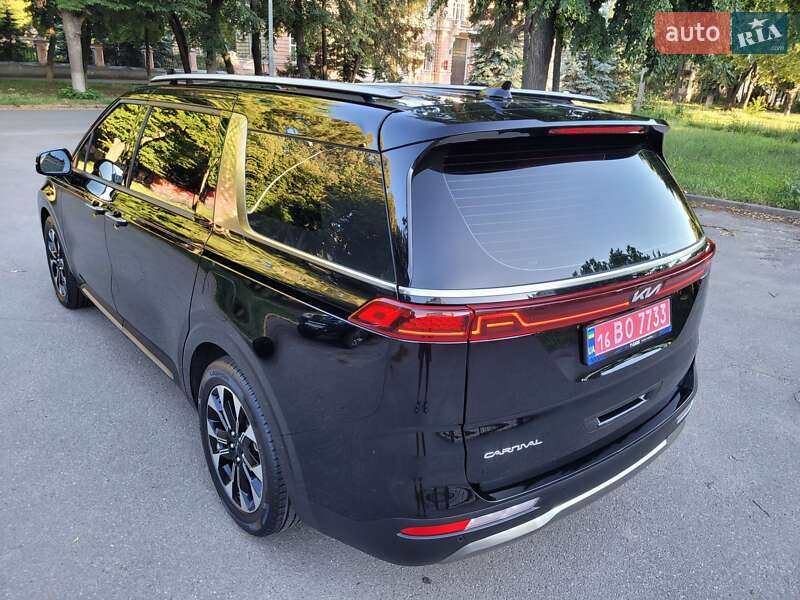 Мінівен Kia Carnival 2023 в Полтаві