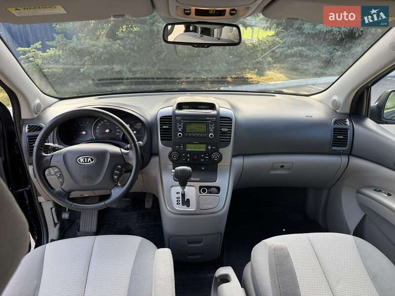 Мінівен Kia Carnival 2012 в Вінниці