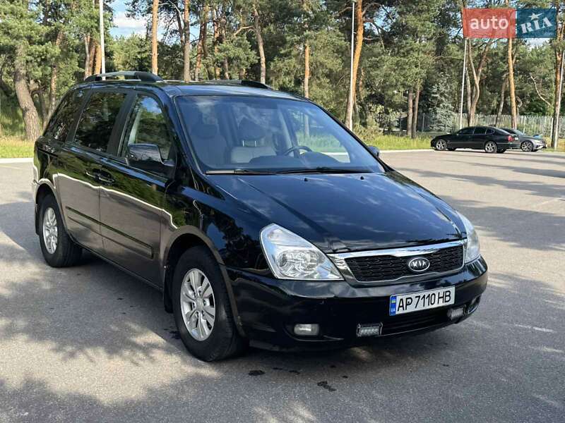 Мінівен Kia Carnival 2012 в Вінниці