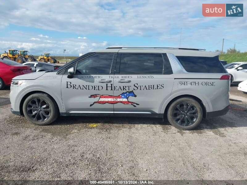 Мінівен Kia Carnival 2021 в Рівному