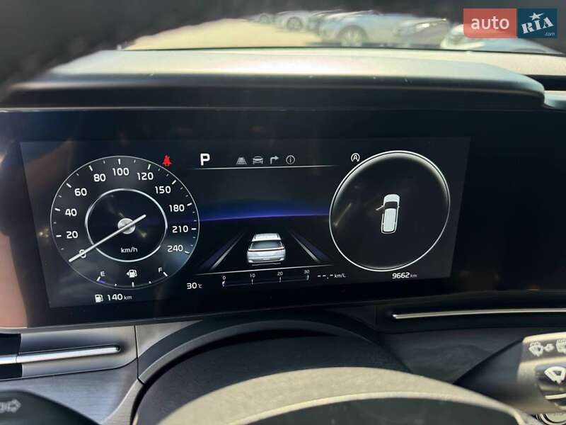 Минивэн Kia Carnival 2023 в Киеве