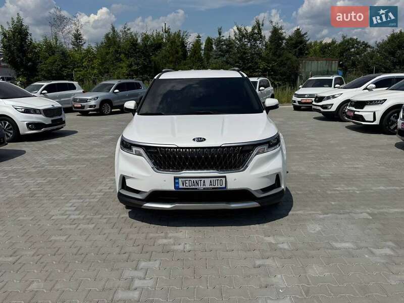 Мінівен Kia Carnival 2021 в Києві