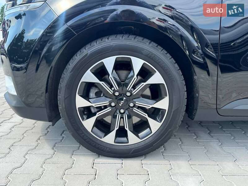 Мінівен Kia Carnival 2021 в Києві