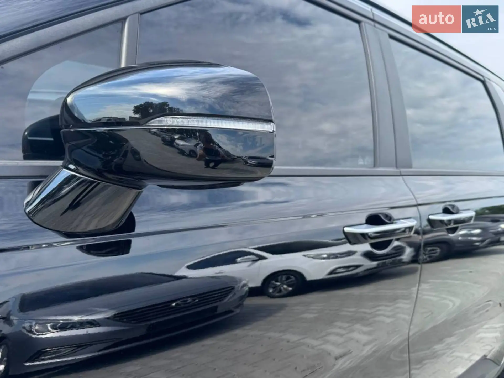 2021 Kia Carnival - мініатюра 8