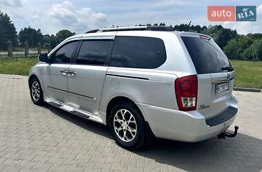 Минивэн Kia Carnival 2014 в Судовой Вишне