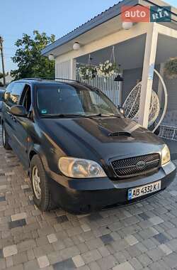 Мінівен Kia Carnival 2003 в Тульчині