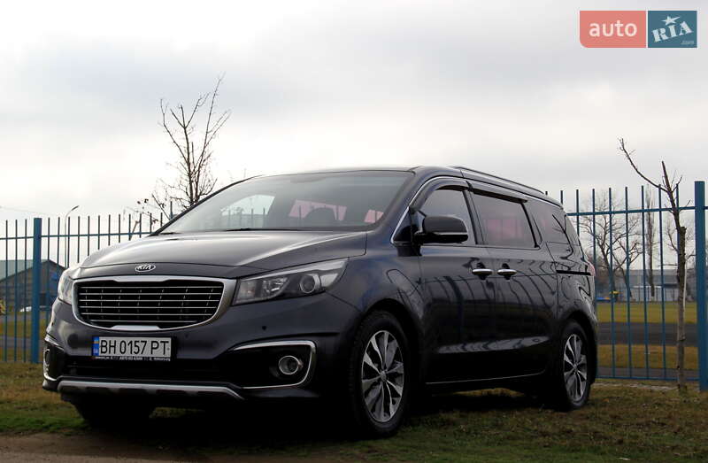 Минивэн Kia Carnival 2015 в Одессе