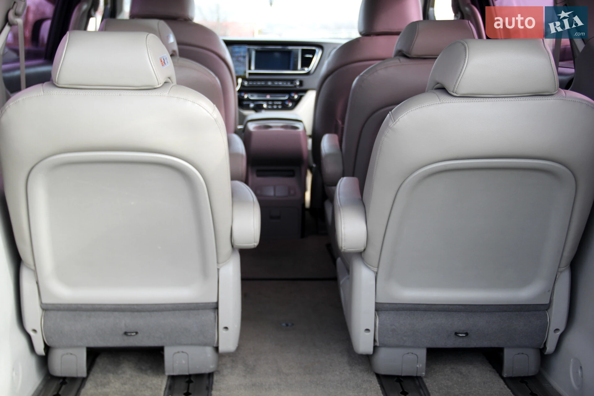 2015 Kia Carnival - мініатюра 13
