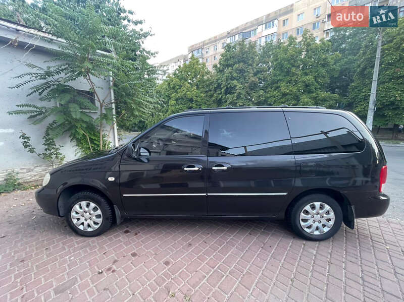 Мінівен Kia Carnival 2005 в Одесі