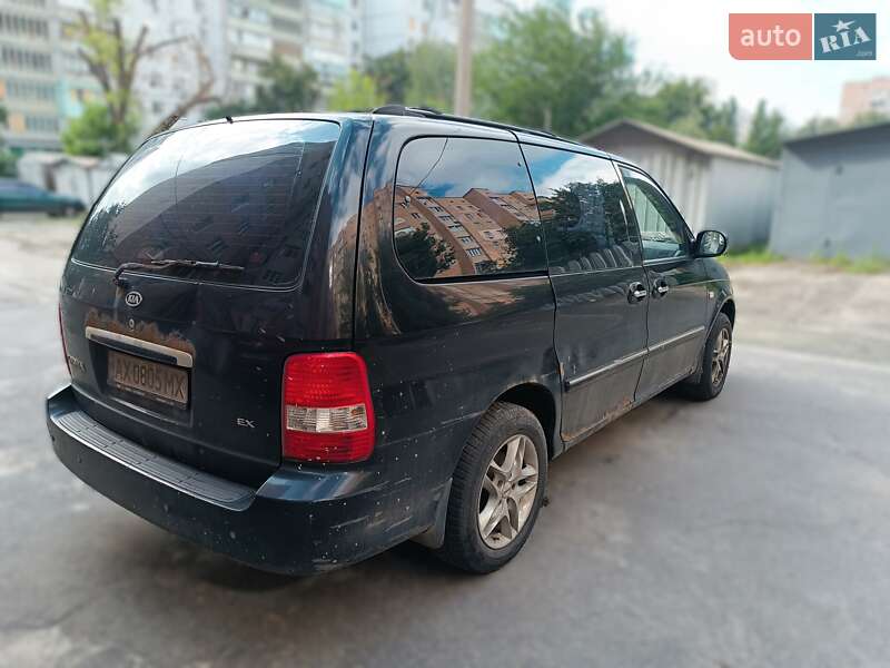 Мінівен Kia Carnival 2003 в Харкові